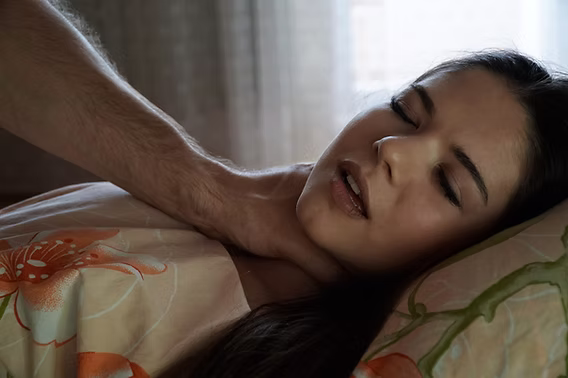 An illustration of a hand at a partner's throat, representing breath play during sex.